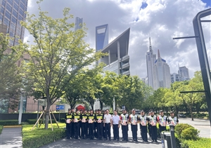 宗保公司開展夏季送清涼活動(dòng)—公司領(lǐng)導(dǎo)看望慰問(wèn)一線員工